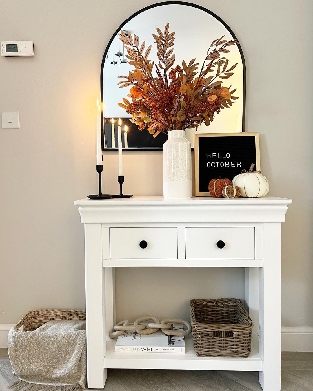 fall entry table decor ideas