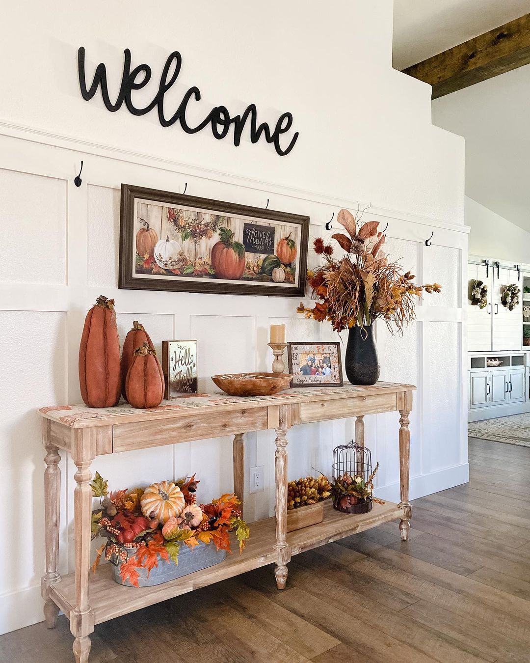 fall entry table decor ideas