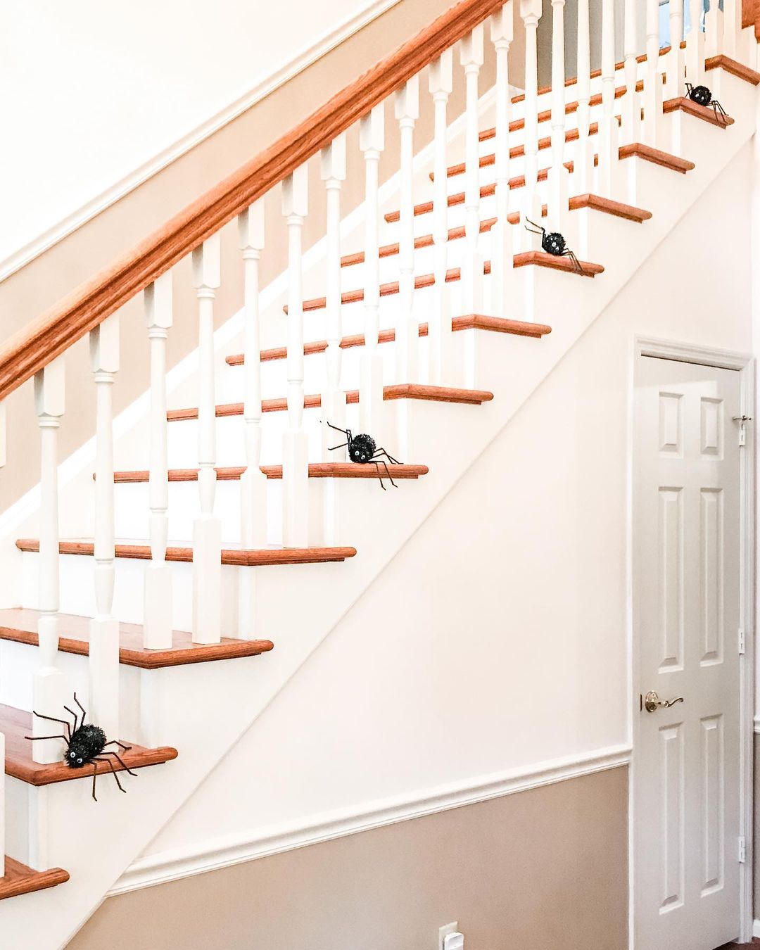 halloween staircase decor ideas