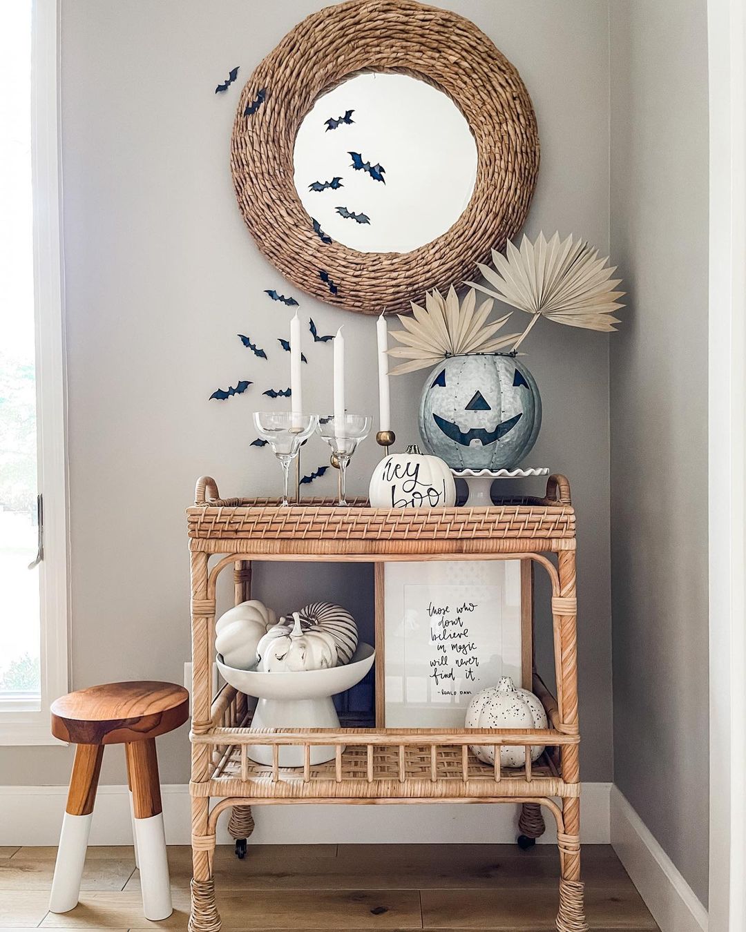 neutral halloween decor ideas